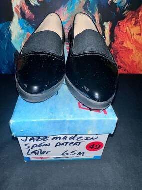 No.49 Jazz Made in Spain Black Patent Leather Slip On Loafers Flats